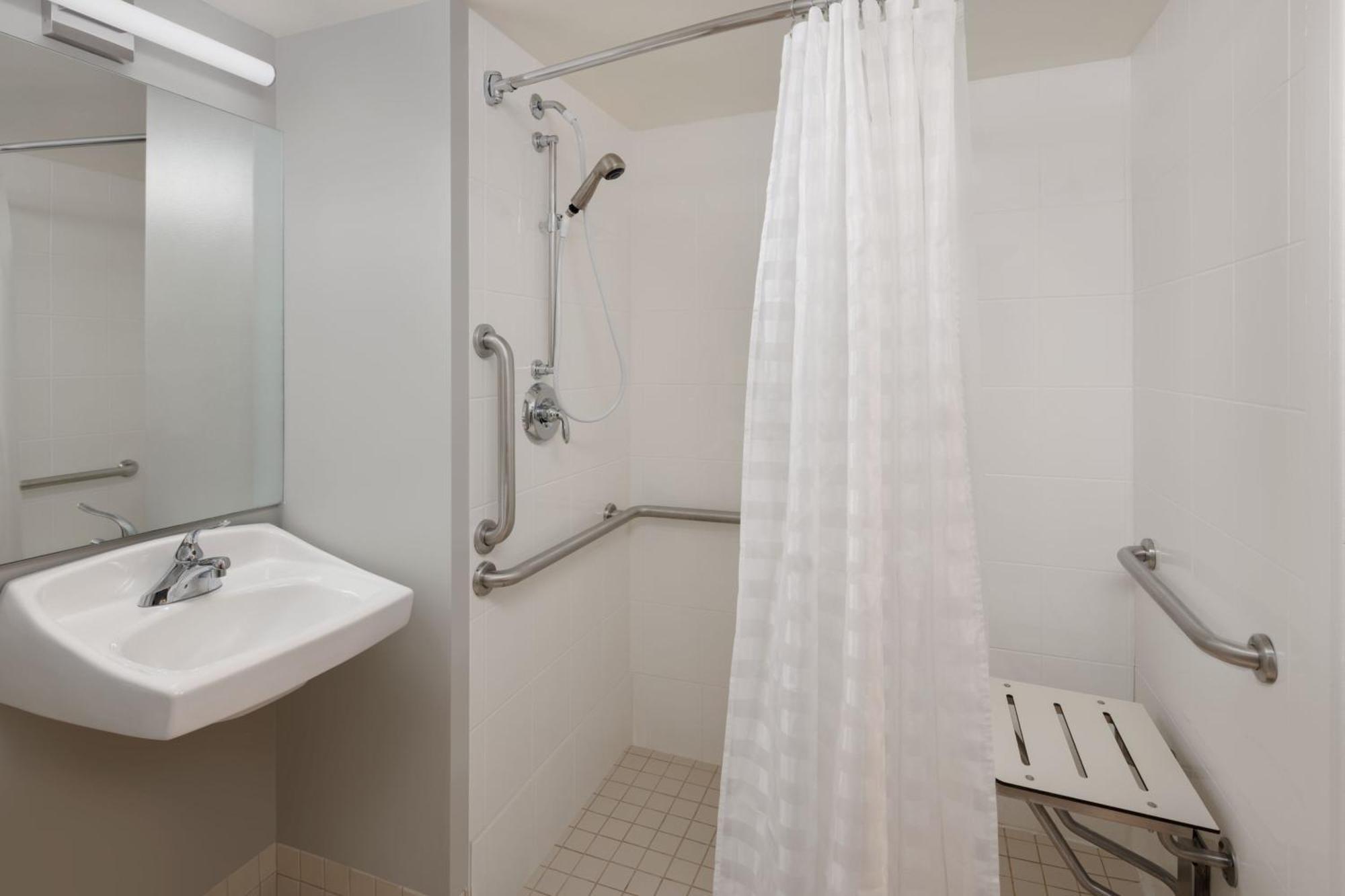 Towneplace Suites By Marriott Findlay Exterior photo